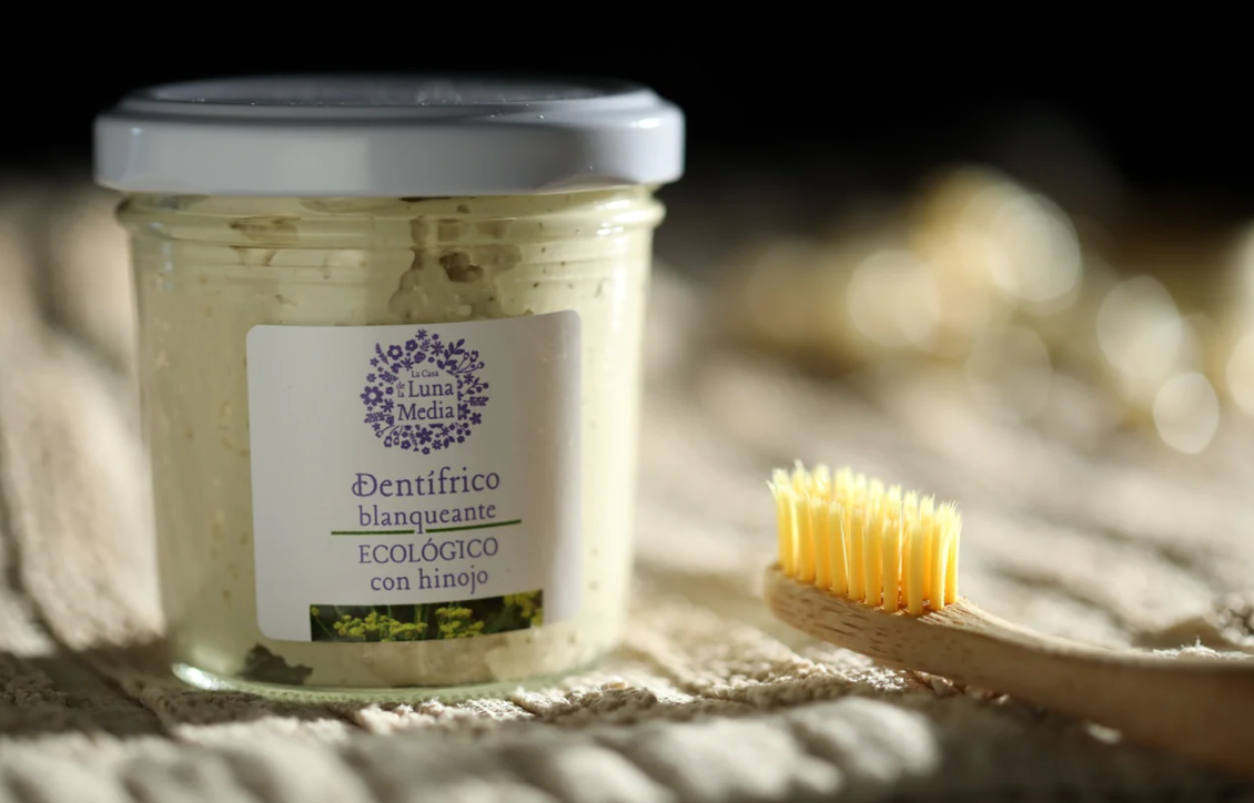 Pasta de Dientes Blanqueante Hinojo